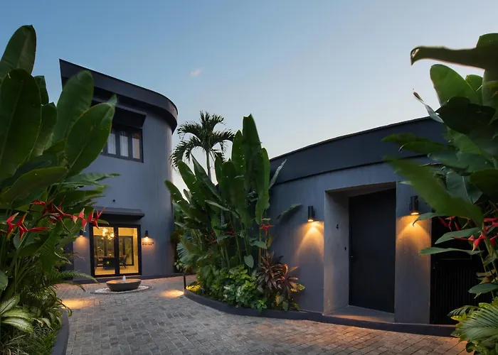 Je Ne Sais Quoi Seminyak Villa